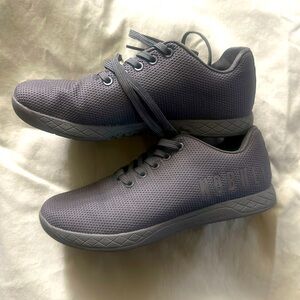 NOBULL outwork trainers-size 9 Women’s in dark grey